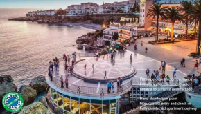 Nerja Luna